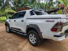 https://riyasewana.com/uploads/toyota-hilux-revo-2016-1411410812363.jpg