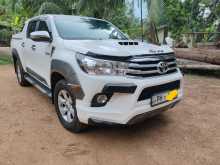 https://riyasewana.com/uploads/toyota-hilux-revo-2016-2110192812754.jpg