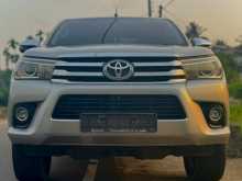 https://riyasewana.com/uploads/toyota-hilux-revo-2018-2210123212921.jpg