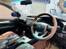 https://riyasewana.com/uploads/toyota-hilux-revo-2019-200444012833.jpg
