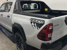 https://riyasewana.com/uploads/toyota-hilux-revo-2025-610064812173.jpg