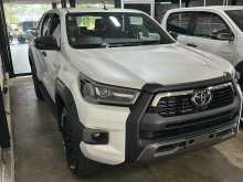 https://riyasewana.com/uploads/toyota-hilux-revo-2025-610064812362.jpg