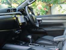 https://riyasewana.com/uploads/toyota-hilux-revo-2025-622000112204.jpg