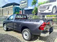 https://riyasewana.com/uploads/toyota-hilux-revo-2092649673.jpg