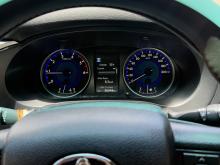 https://riyasewana.com/uploads/toyota-hilux-revo-2312371817726.jpg