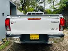 https://riyasewana.com/uploads/toyota-hilux-revo-25171427484.jpg