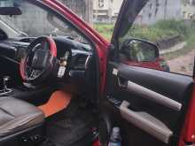 https://riyasewana.com/uploads/toyota-hilux-revo-26182750885.jpg