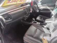 https://riyasewana.com/uploads/toyota-hilux-revo-26720214083.jpg