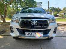 https://riyasewana.com/uploads/toyota-hilux-revo-28713584903.jpg