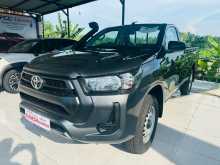 Toyota Hilux Revo 2025 Pickup
