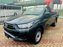 Toyota Hilux Revo 2025 Pickup