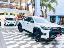 https://riyasewana.com/uploads/toyota-hilux-revo-71065822603.jpg
