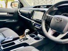 https://riyasewana.com/uploads/toyota-hilux-revo-71080824441.jpg