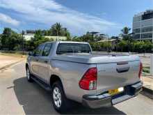 https://riyasewana.com/uploads/toyota-hilux-revo-712010322512.jpg