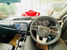 https://riyasewana.com/uploads/toyota-hilux-revo-712572224933.jpg