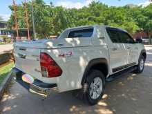 https://riyasewana.com/uploads/toyota-hilux-revo-81558334102.jpg