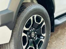 https://riyasewana.com/uploads/toyota-hilux-rocco-101835276614.jpg