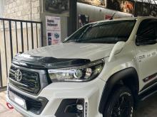 https://riyasewana.com/uploads/toyota-hilux-rocco-1212332817736.jpg