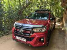 https://riyasewana.com/uploads/toyota-hilux-rocco-1317414022901.jpg