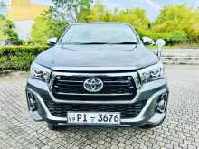 https://riyasewana.com/uploads/toyota-hilux-rocco-2017-2715574912792.jpg