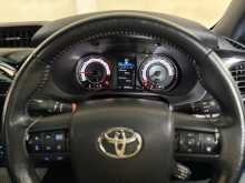 https://riyasewana.com/uploads/toyota-hilux-rocco-2018-225504112993.jpg