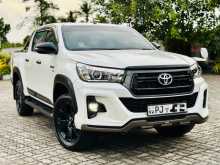 https://riyasewana.com/uploads/toyota-hilux-rocco-2019-2410120712362.jpg