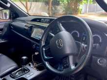 https://riyasewana.com/uploads/toyota-hilux-rocco-2020-1212323612254.jpg