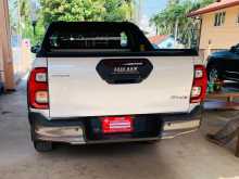 https://riyasewana.com/uploads/toyota-hilux-rocco-2025-3016190612252.jpg