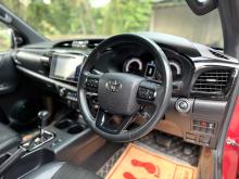 https://riyasewana.com/uploads/toyota-hilux-rocco-216162817746.jpg