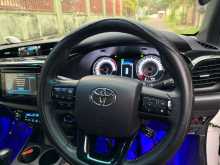 https://riyasewana.com/uploads/toyota-hilux-rocco-241945524372.jpg
