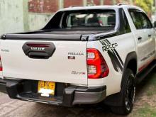 https://riyasewana.com/uploads/toyota-hilux-rocco-241946266234.jpg