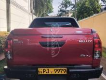 https://riyasewana.com/uploads/toyota-hilux-rocco-2695403491314.jpg