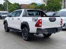 https://riyasewana.com/uploads/toyota-hilux-rocco-315364617035.jpg