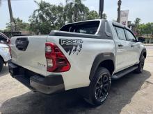 https://riyasewana.com/uploads/toyota-hilux-rocco-49474717193.jpg