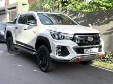 https://riyasewana.com/uploads/toyota-hilux-rocco-519292122332.jpg