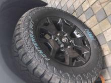 https://riyasewana.com/uploads/toyota-hilux-rocco-61455386196.jpg