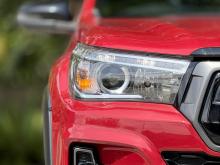 https://riyasewana.com/uploads/toyota-hilux-rocco-89060417324.jpg