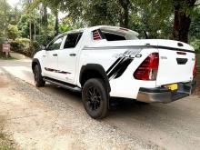 https://riyasewana.com/uploads/toyota-hilux-roco-161652216295.jpg