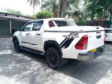 https://riyasewana.com/uploads/toyota-hilux-roco-201739326046.jpg