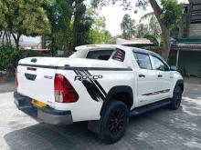 https://riyasewana.com/uploads/toyota-hilux-roco-201739326995.jpg