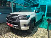 https://riyasewana.com/uploads/toyota-hilux-roco-2025-2915385912222.jpg