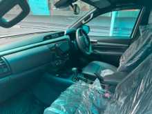 https://riyasewana.com/uploads/toyota-hilux-roco-2025-2915385912953.jpg