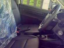 https://riyasewana.com/uploads/toyota-hilux-single-14144194533.jpg