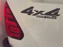 https://riyasewana.com/uploads/toyota-hilux-single-14144194612.jpg