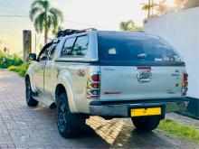 https://riyasewana.com/uploads/toyota-hilux-smart-108372617835.jpg
