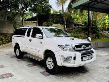 https://riyasewana.com/uploads/toyota-hilux-smart-1321392624343.jpg