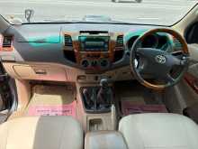 https://riyasewana.com/uploads/toyota-hilux-smart-141037514083.jpg