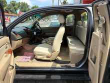 https://riyasewana.com/uploads/toyota-hilux-smart-181112004693.jpg