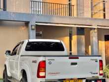 https://riyasewana.com/uploads/toyota-hilux-smart-2010-1017595812994.jpg