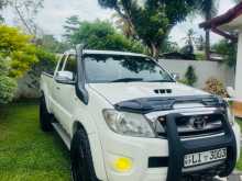 Toyota Hilux Smart Cab 2010 Pickup